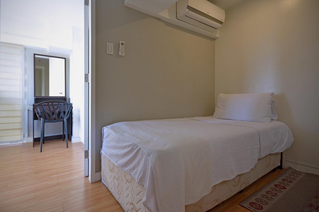 Victoria Soho Suites Manila Bagian luar foto