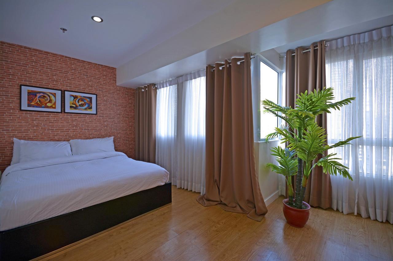 Victoria Soho Suites Manila Bagian luar foto