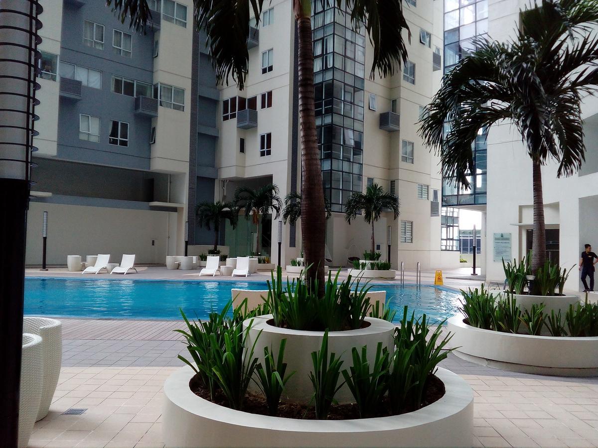 Victoria Soho Suites Manila Bagian luar foto
