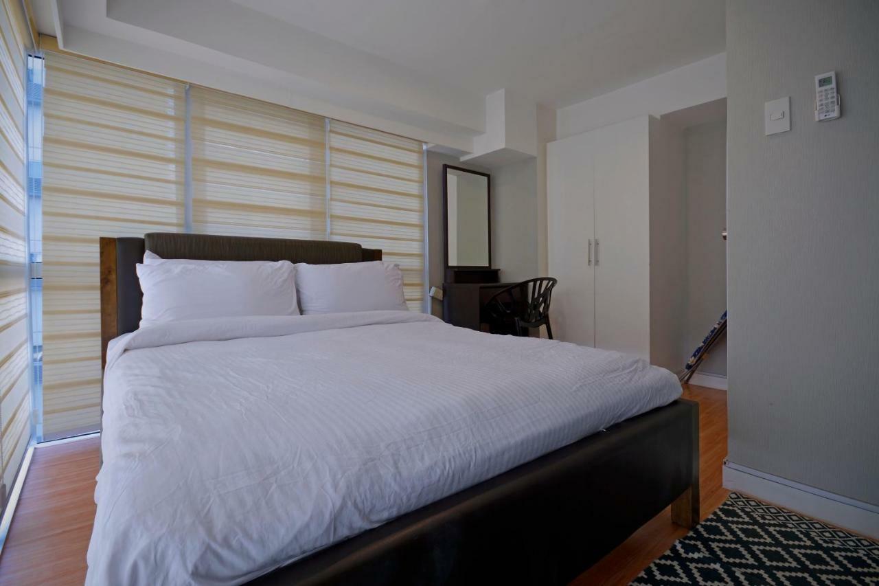 Victoria Soho Suites Manila Bagian luar foto